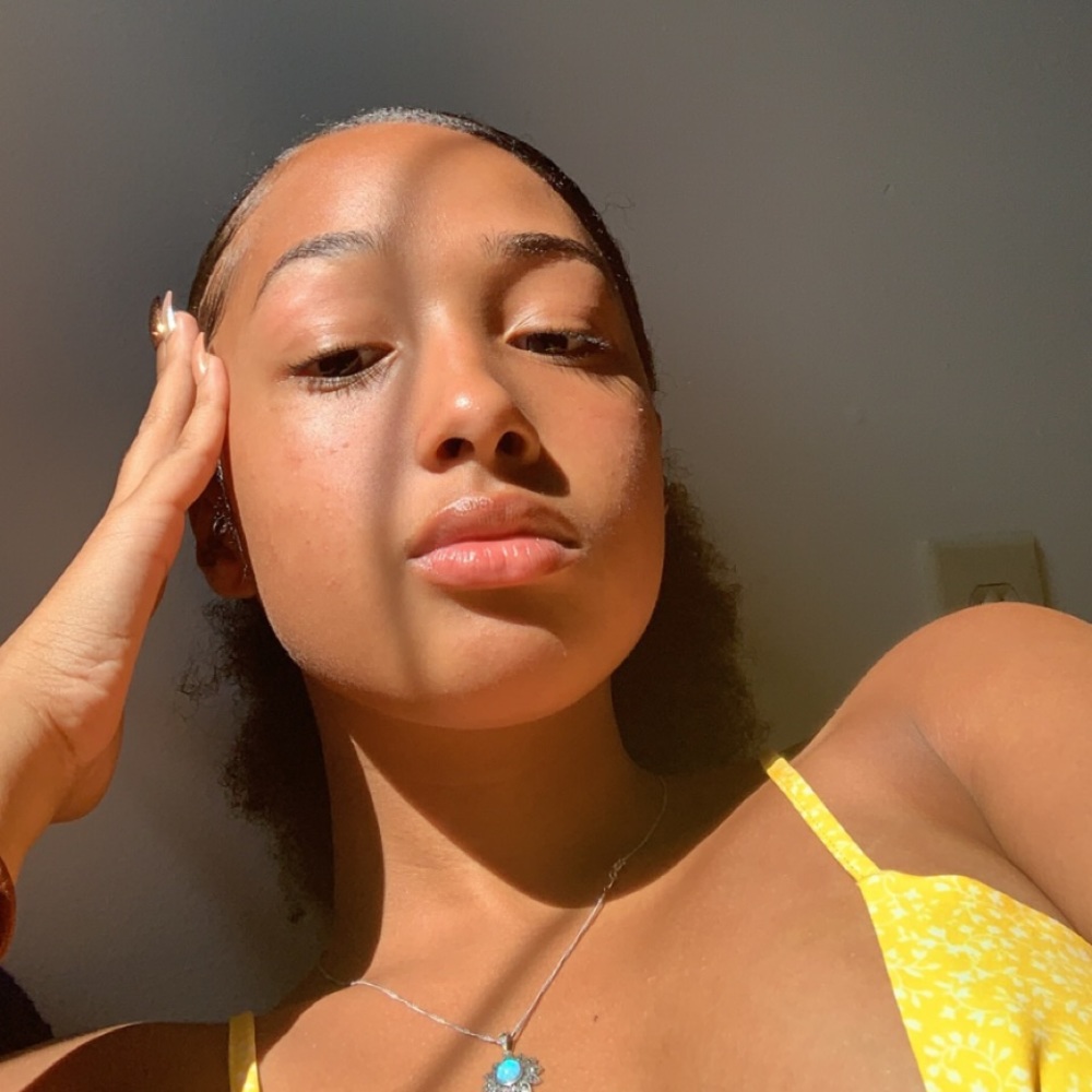 Meet your Posher, Briona